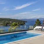 Captains House On Solta Island With Private Pool, 3 Bedrooms, 4 Bathrooms, Amazing Sea Views