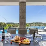 Villa Captains House On Solta Island With Private Pool, 3 Bedrooms, 4 Bathrooms, Amazing Sea Views *
