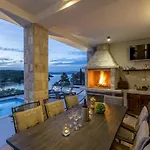 Captains House On Solta Island With Private Pool, 3 Bedrooms, 4 Bathrooms, Amazing Sea Views