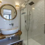 Captains House On Solta Island With Private Pool, 3 Bedrooms, 4 Bathrooms, Amazing Sea Views Nečujam