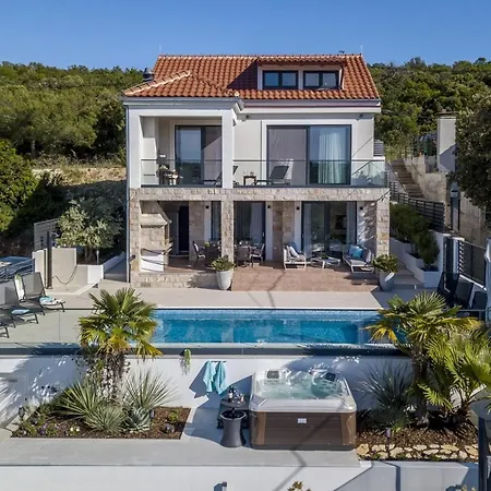 Captains House On Solta Island With Private Pool, 3 Bedrooms, 4 Bathrooms, Amazing Sea Views Villa