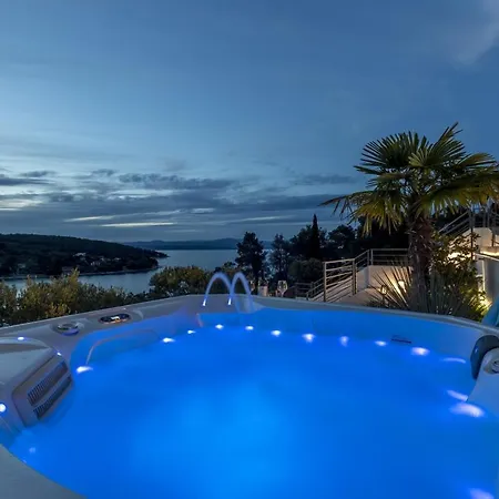 Captains House On Solta Island With Private Pool, 3 Bedrooms, 4 Bathrooms, Amazing Sea Views *