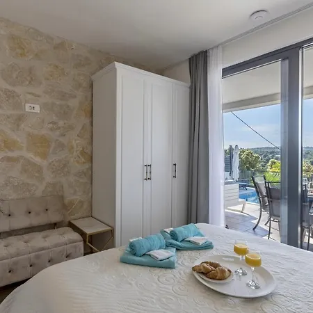 Captains House On Solta Island With Private Pool, 3 Bedrooms, 4 Bathrooms, Amazing Sea Views Villa