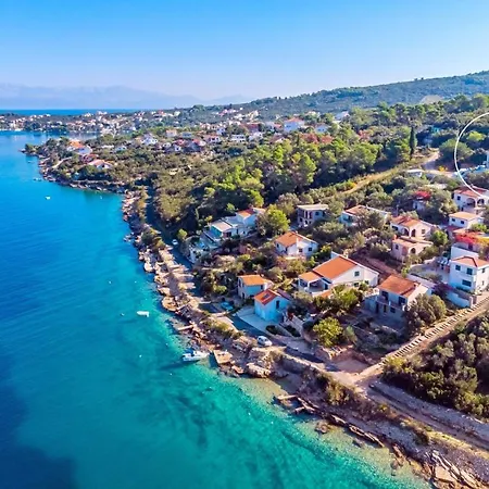 Captains House On Solta Island With Private Pool, 3 Bedrooms, 4 Bathrooms, Amazing Sea Views Villa Necujam