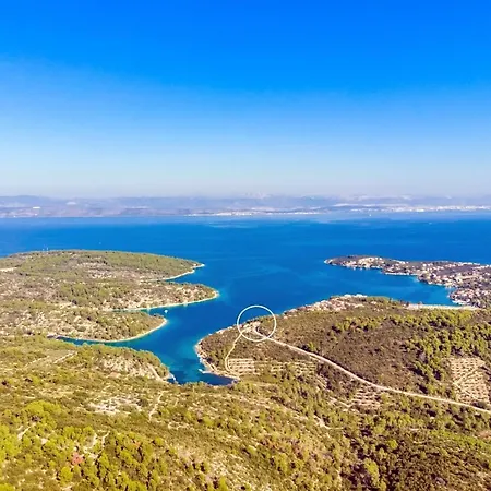 Captains House On Solta Island With Private Pool, 3 Bedrooms, 4 Bathrooms, Amazing Sea Views *