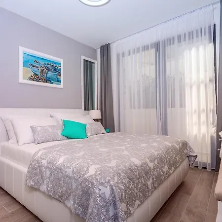 Captains House On Solta Island With Private Pool, 3 Bedrooms, 4 Bathrooms, Amazing Sea Views Villa *